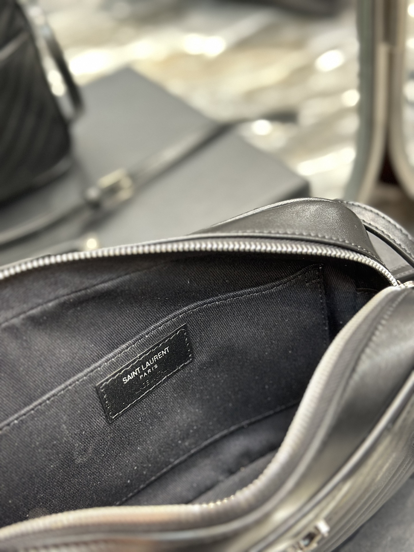 [TOP] Yves Saint Laurent YSL Cowhide Tassel Lou Camera Bags 23x16x6cm - 6 Colors