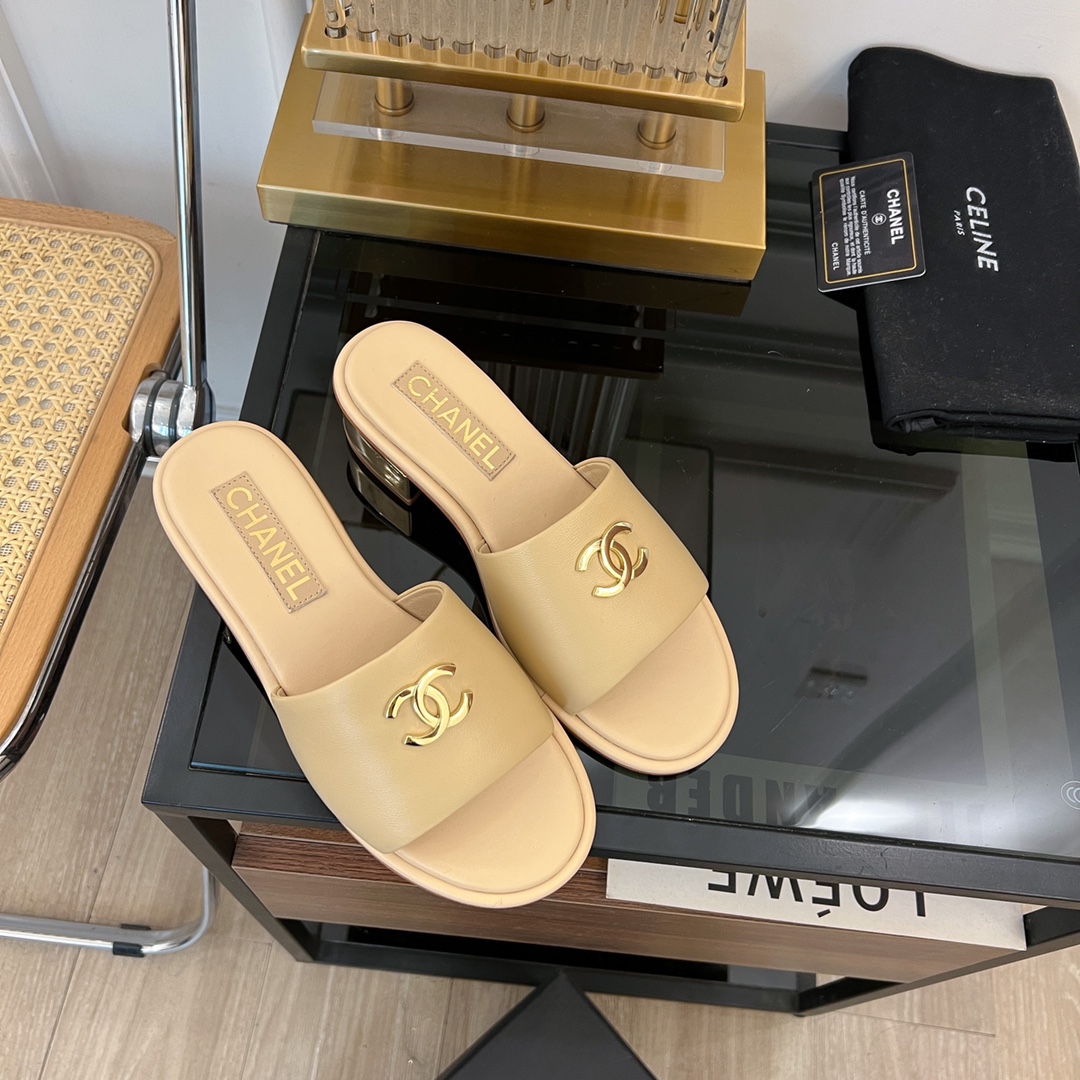 [TOP] CHANEL Sheepskin Thick Heeled Slippers - 3 Colour