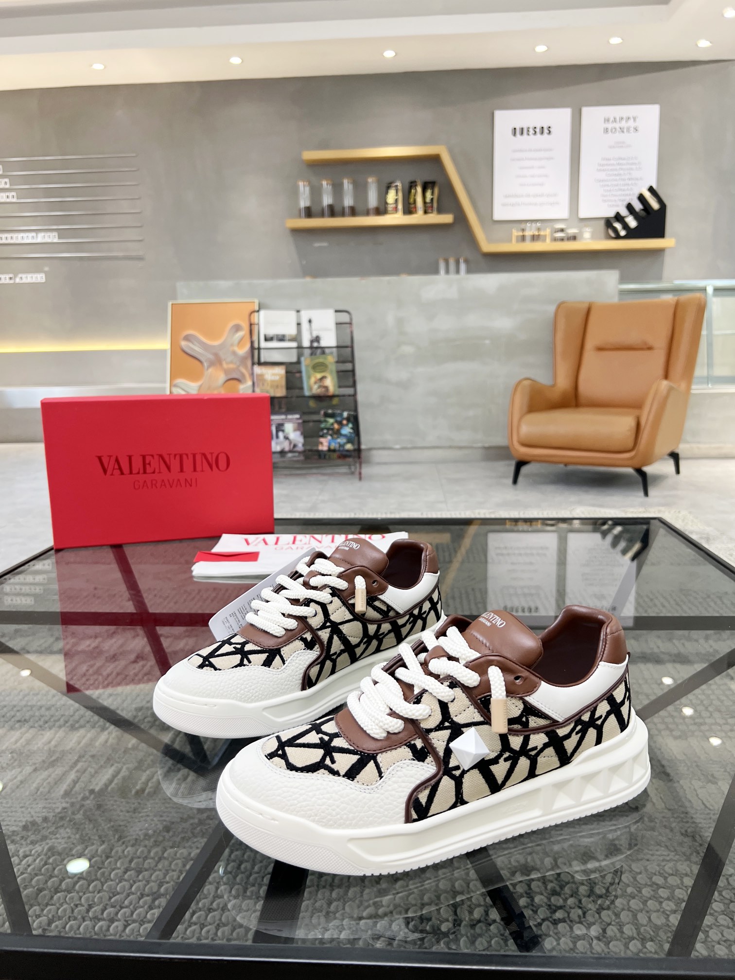 [TOP] VALENTINO Men's Leather Fabric Sports Shoes - 3 Colors