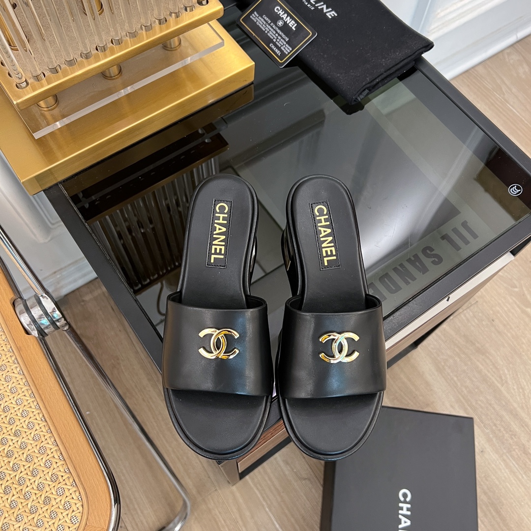 [TOP] CHANEL Sheepskin Thick Heeled Slippers - 3 Colour
