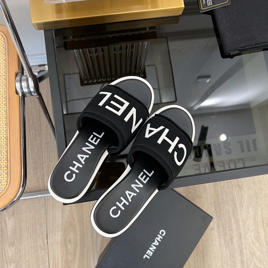 [TOP] CHANEL Sheepskin Velvet Slippers - 3 Colour