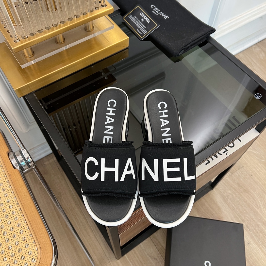 [TOP] CHANEL Sheepskin Velvet Slippers - 3 Colour