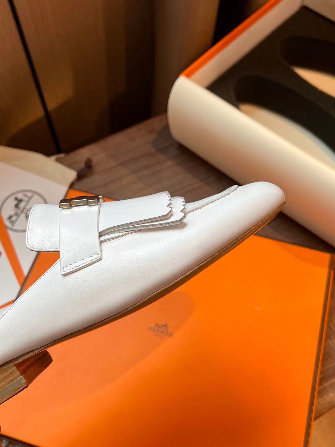 [TOP] HERMES Nappa Leather Mules - White