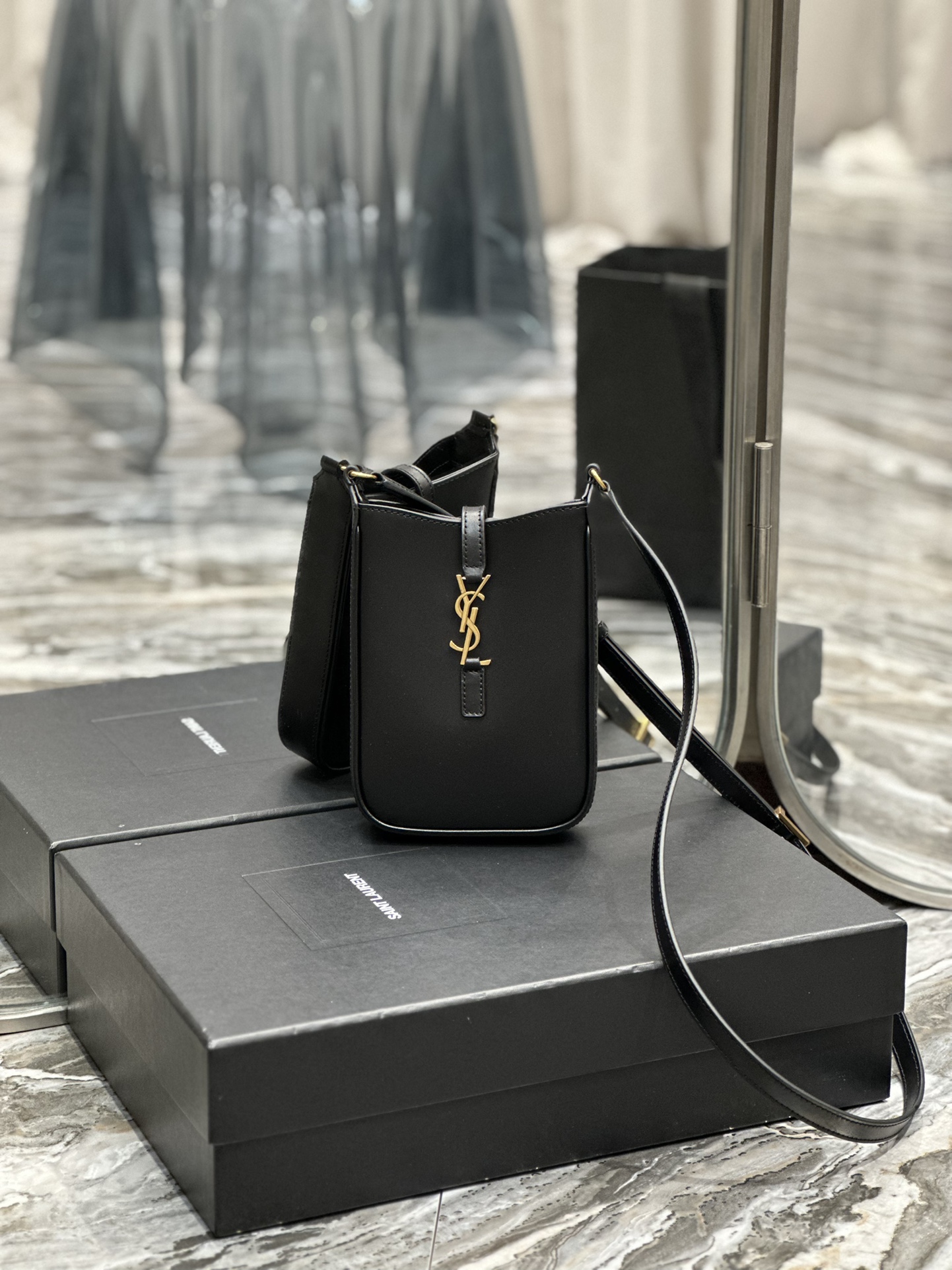 [TOP] Yves Saint Laurent YSL Cowhide Material Mini Le 5A7 Bag 18×13.5×3.5cm - 3 Colors&GHW