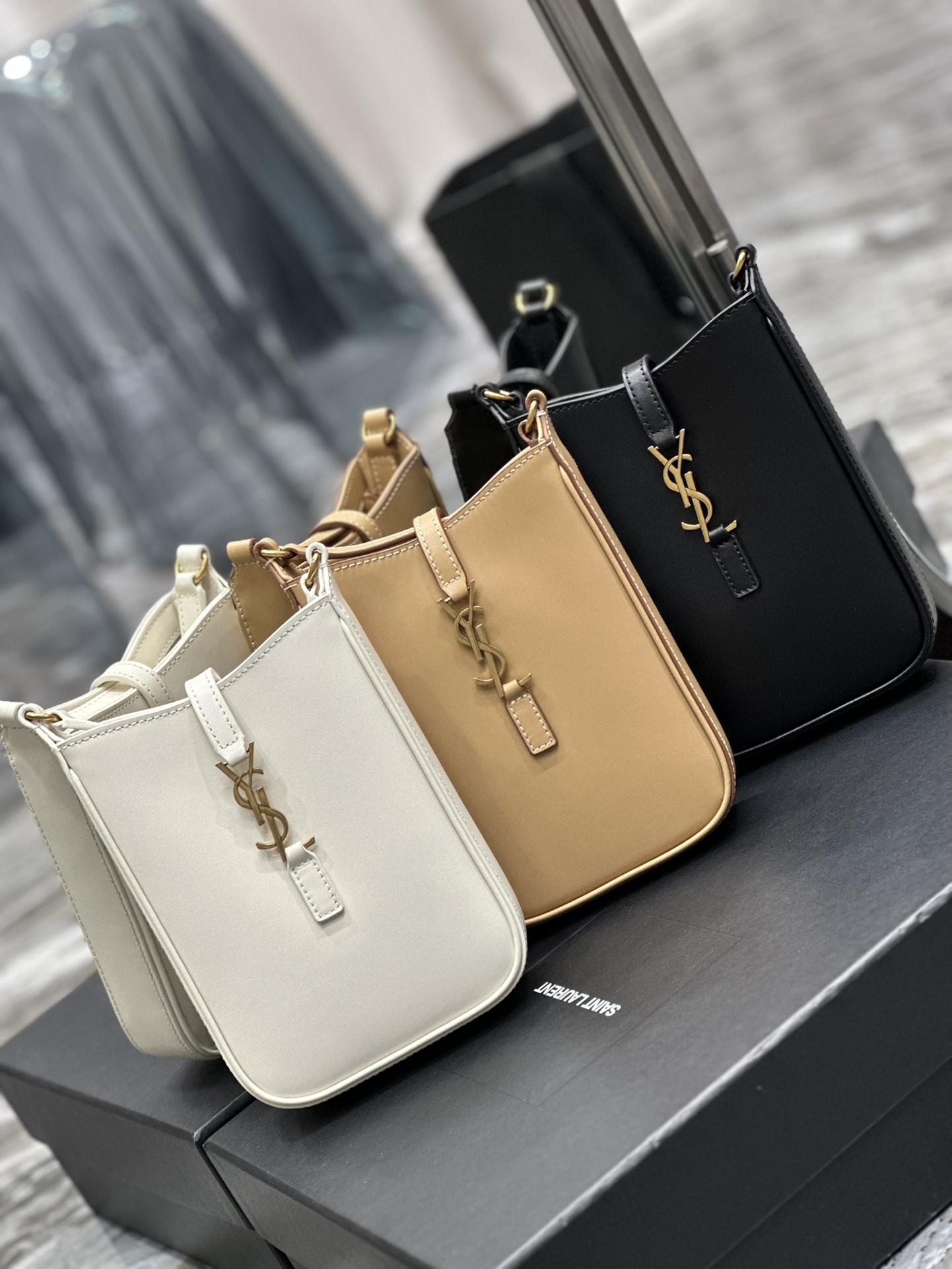 [TOP] Yves Saint Laurent YSL Cowhide Material Mini Le 5A7 Bag 18×13.5×3.5cm - 3 Colors&GHW