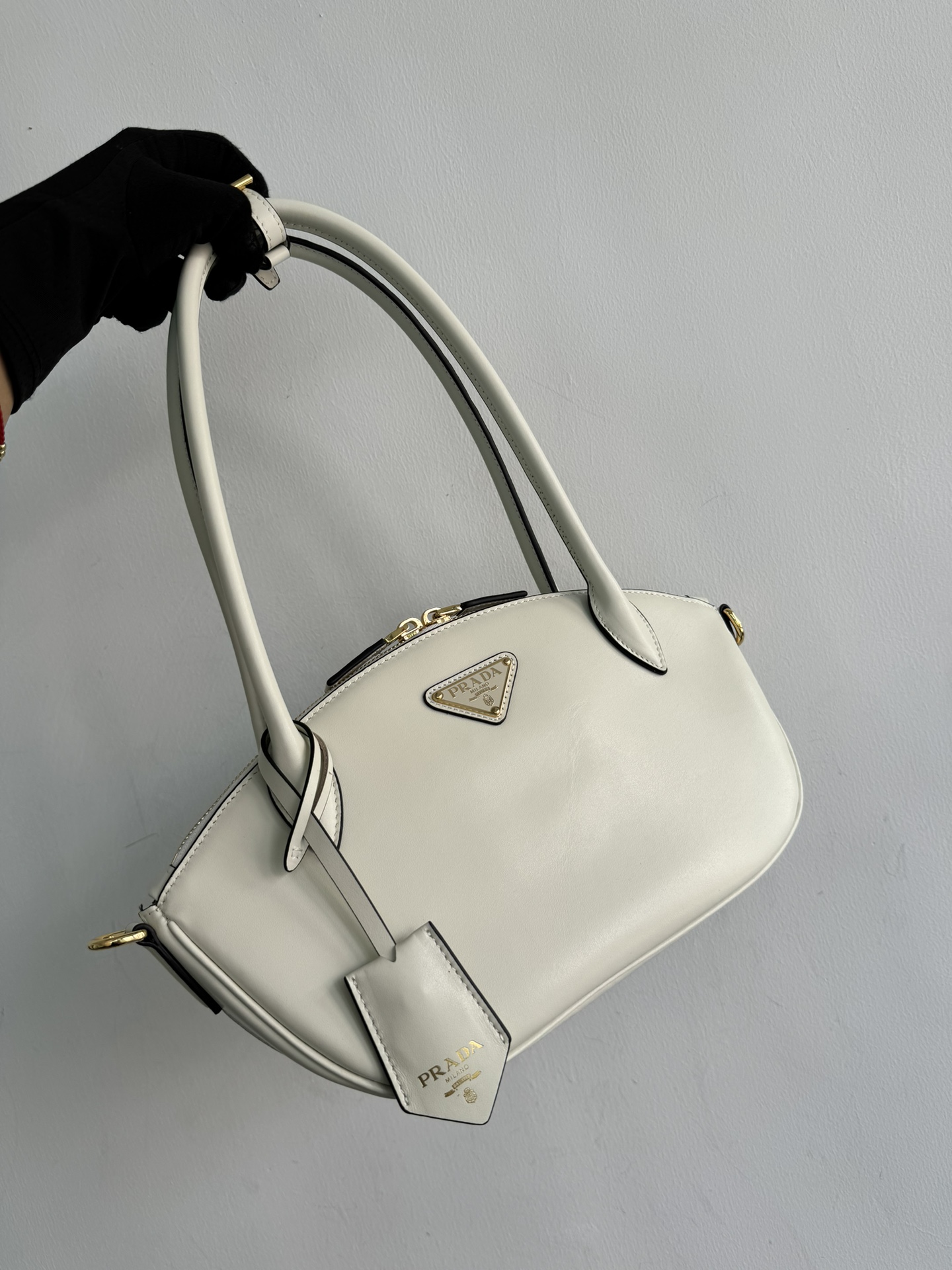 [TOP] PRADA Cowhide Underarm Bags 31×16×11cm - 2 Colors