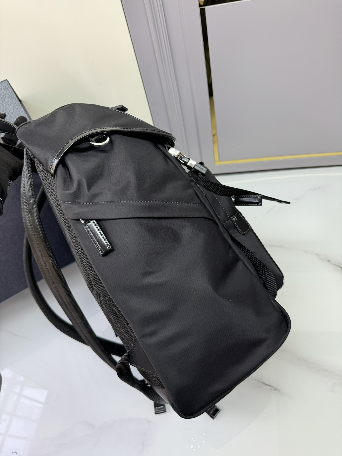 [TOP] PRADA Recycled Nylon Fabric And Glossy Leather Integrated Backpack 27x45x7cm - Black