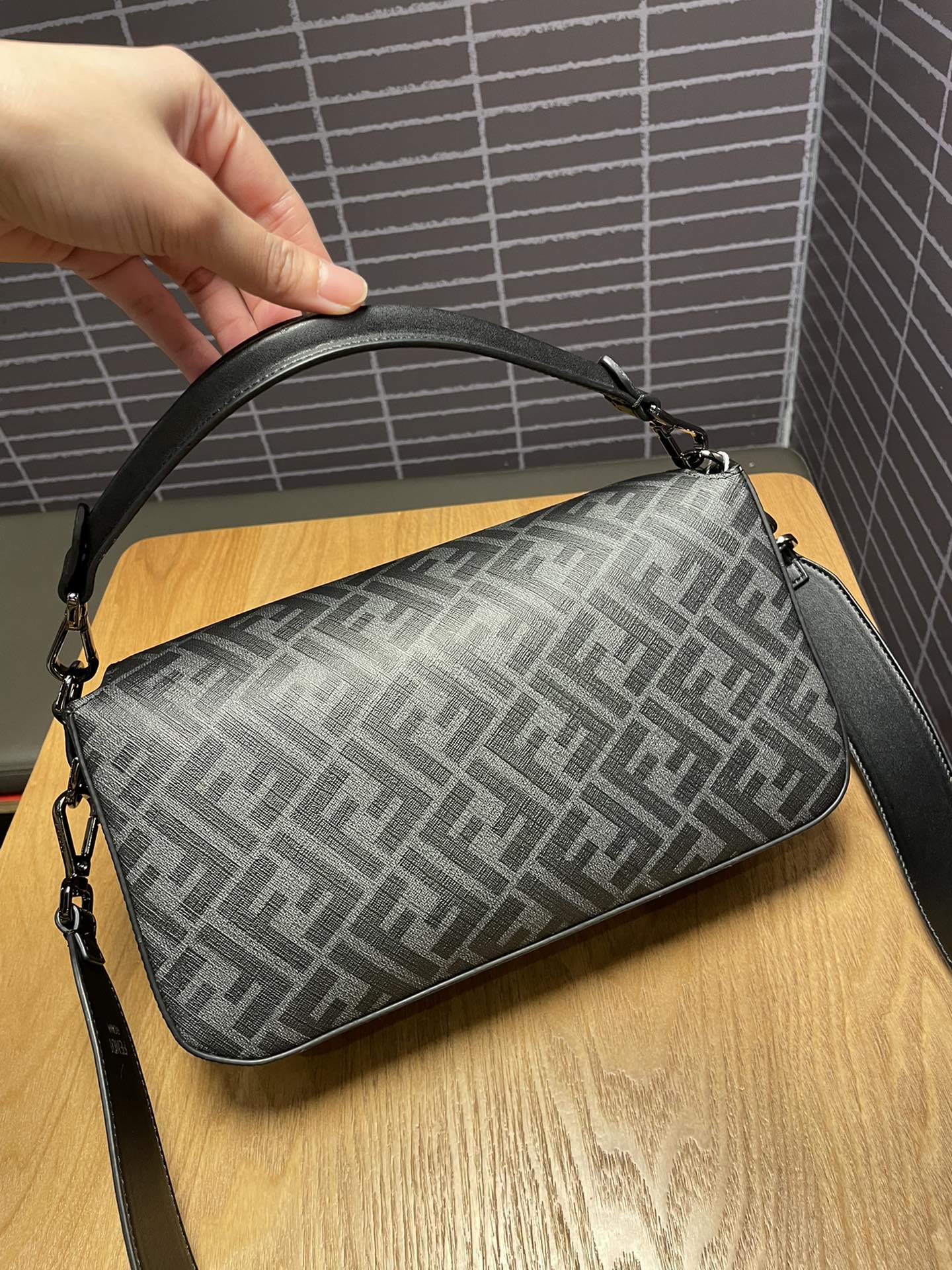 [TOP] FENDI Classic Style Baguette Bags - 26x13x6cm - Black