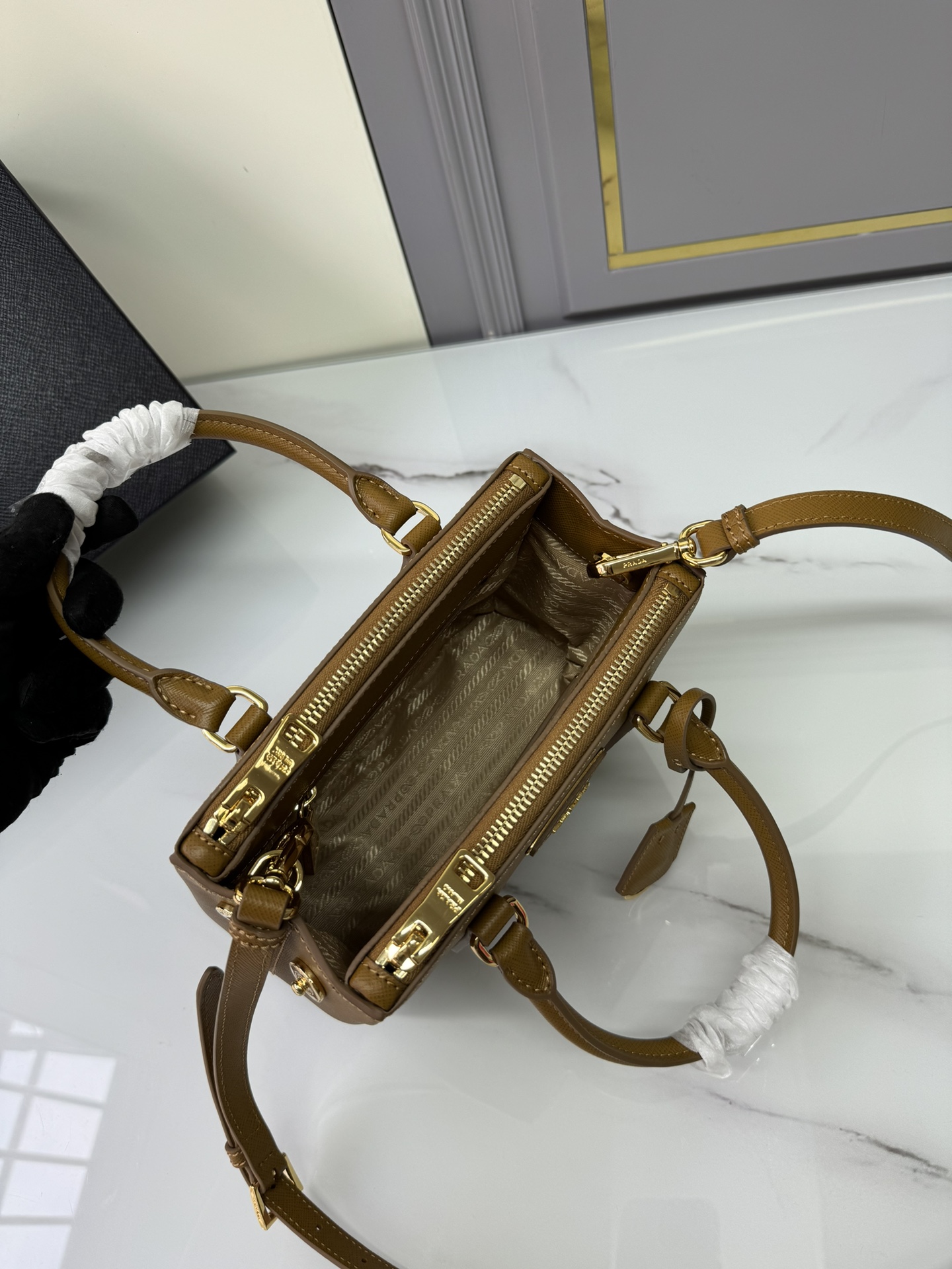 [TOP] PRADA Galleria Leather Handbags 20x15x9.5cm/32×24×14cm - Brown