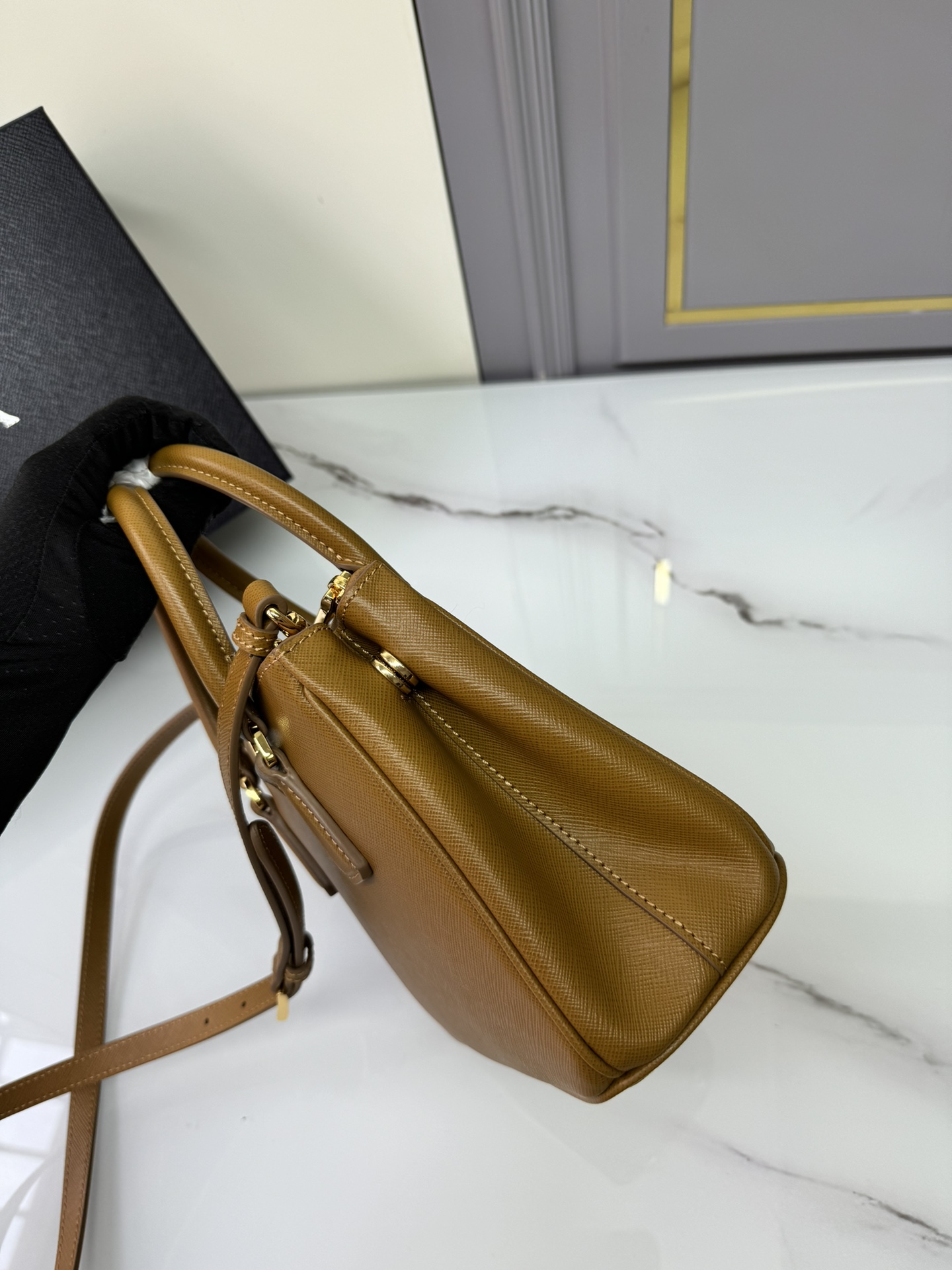 [TOP] PRADA Galleria Leather Handbags 20x15x9.5cm/32×24×14cm - Brown