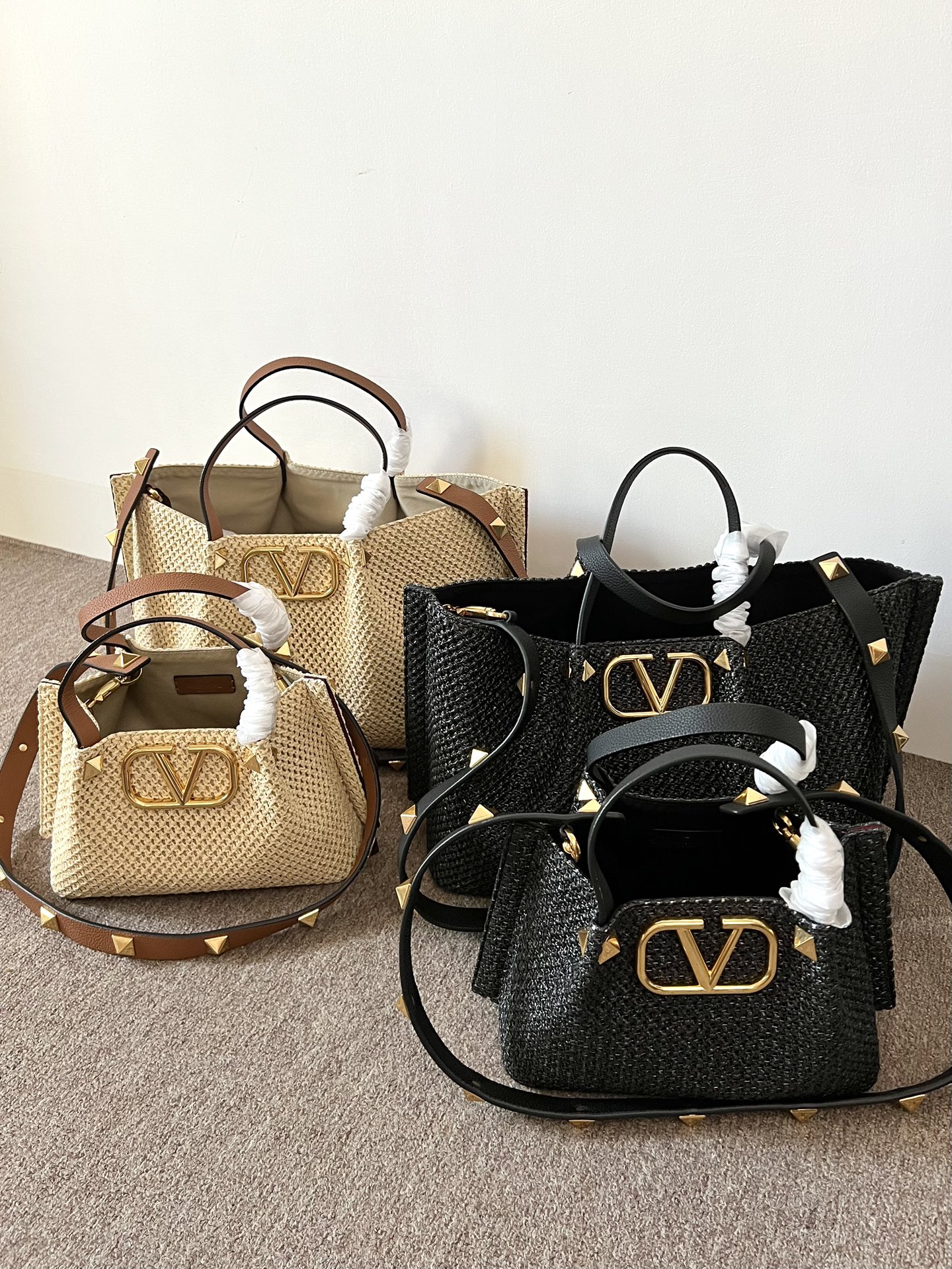 [TOP] VALENTINO Tote Bag Raffia Woven 25x18x12cm/35x25x17cm - 2 Colors