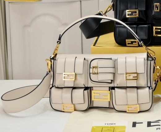 [TOP] FENDI Multi Pocket Baguette Bags - 27cm - 3 Colors