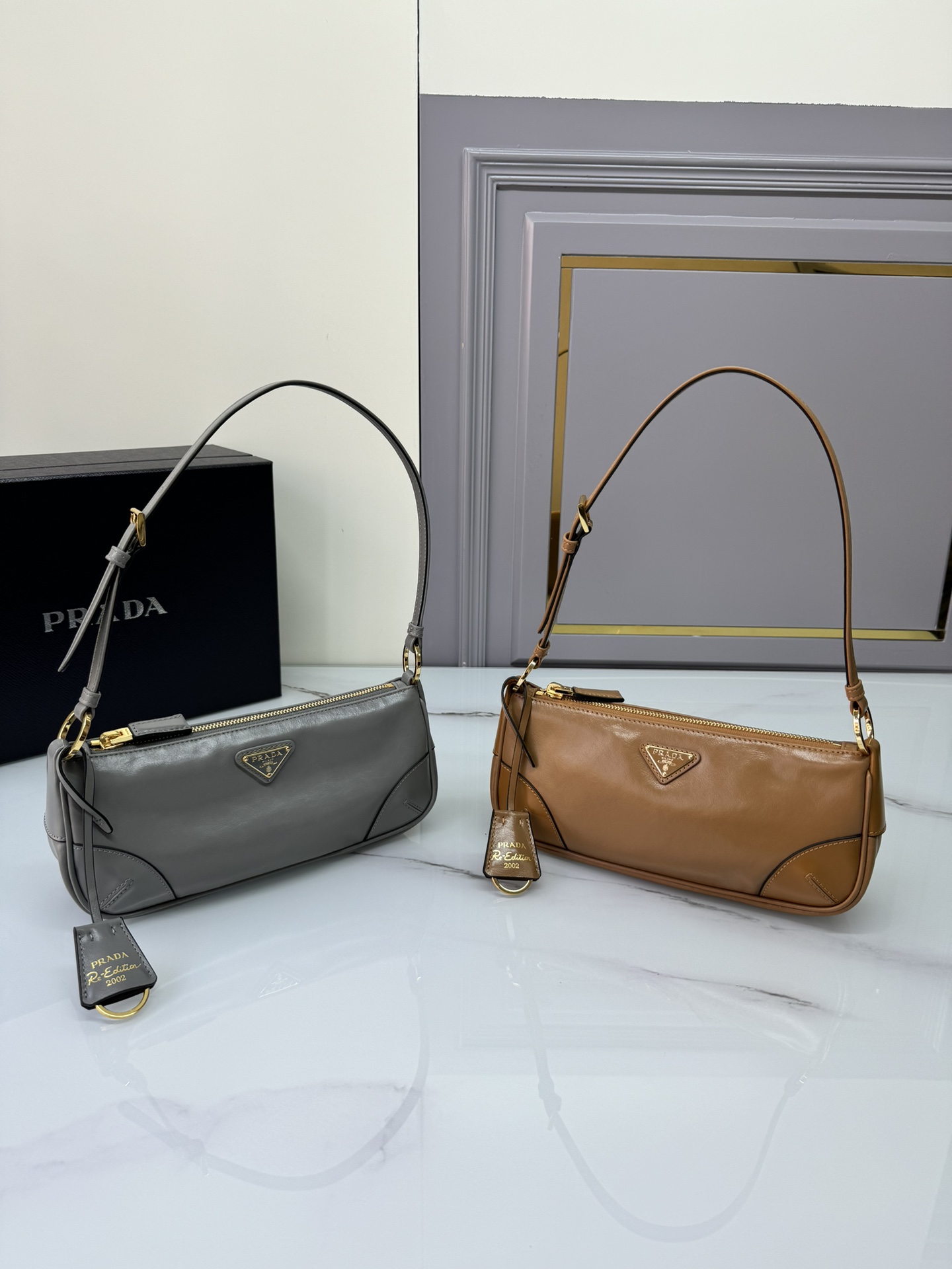 [TOP] PRADA Oil Wax Skin Underarm Bags 23.5x10x5cm - Black