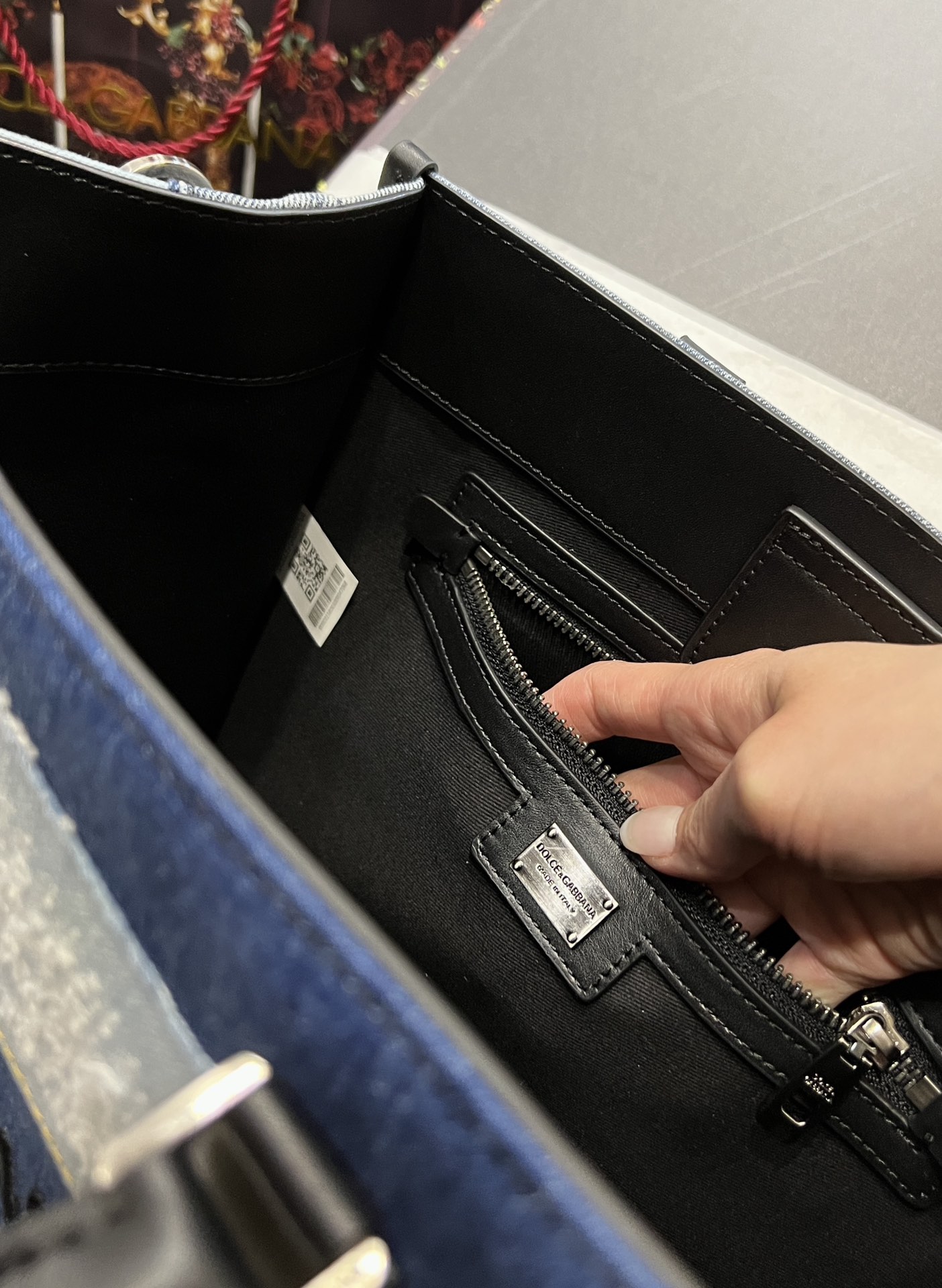 [TOP] Dolce & Gabbana D&G Crossbody Denim Bag Cowhide 31x27x15cm - Black