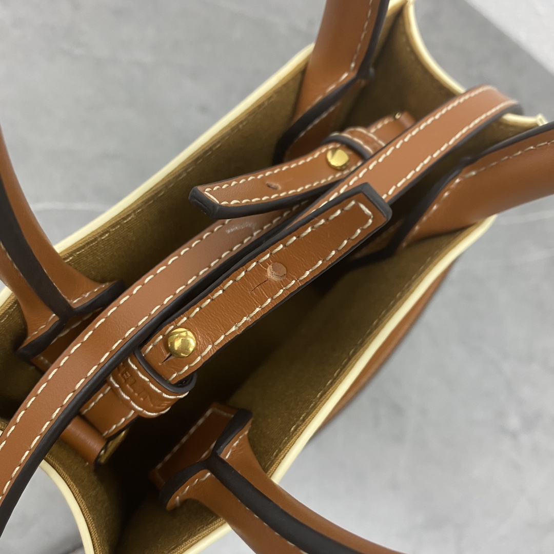 [TOP] CELINE Triomphe Mini Tote 17-20-6cm - Beige