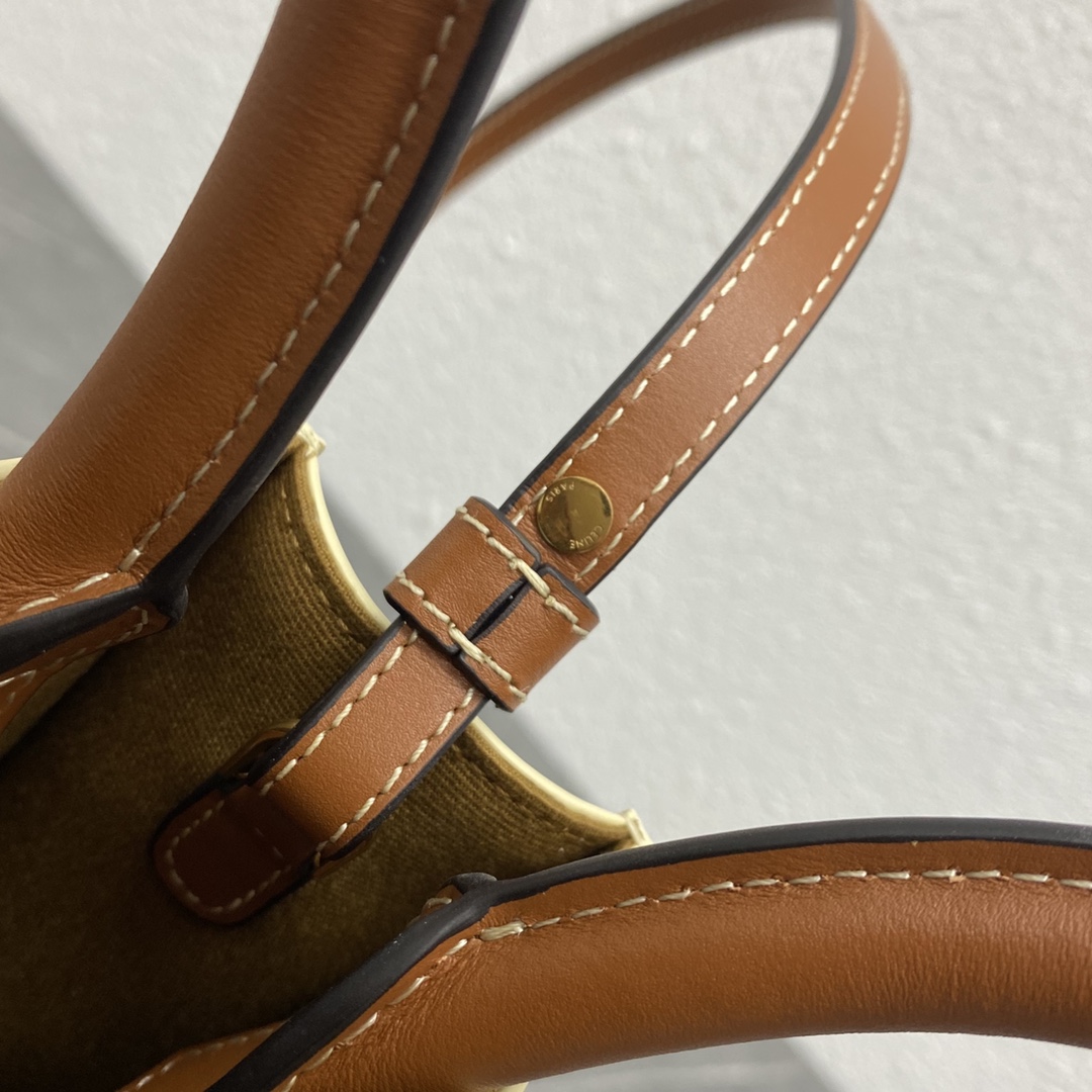 [TOP] CELINE Triomphe Mini Tote 17-20-6cm - Beige