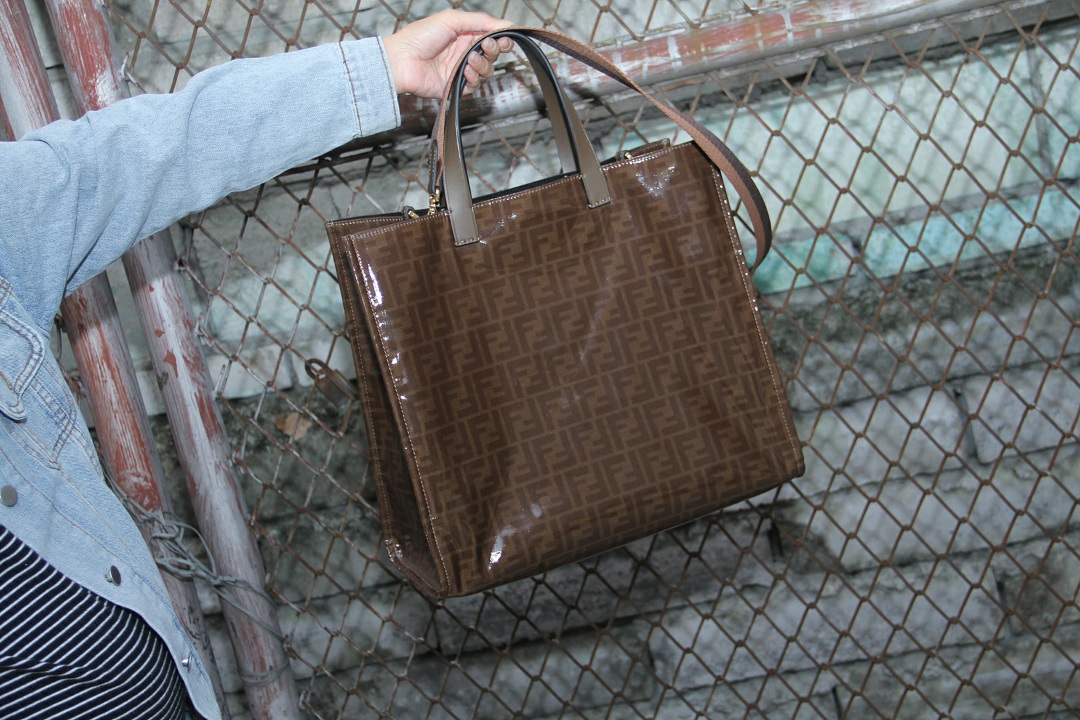 [TOP] FENDI Mania Capsule Series Shopping Bag 39*35*18cm - Brown