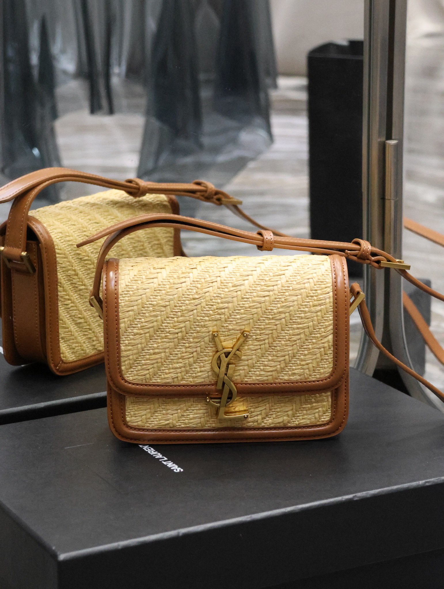 [TOP] Yves Saint Laurent YSL Cowhide with weaving Solferino Bags 19/23cm - Khaki&GHW