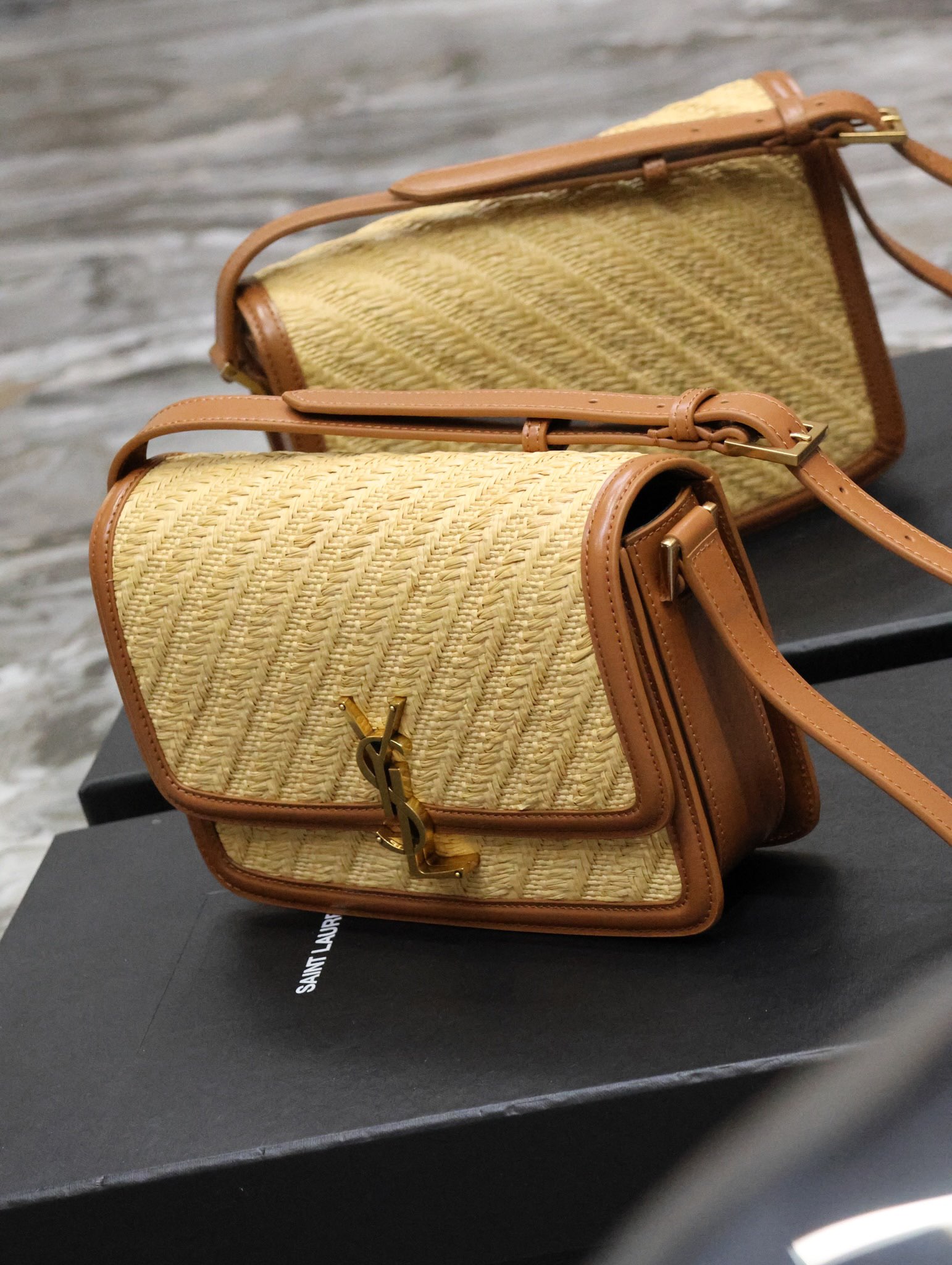 [TOP] Yves Saint Laurent YSL Cowhide with weaving Solferino Bags 19/23cm - Khaki&GHW