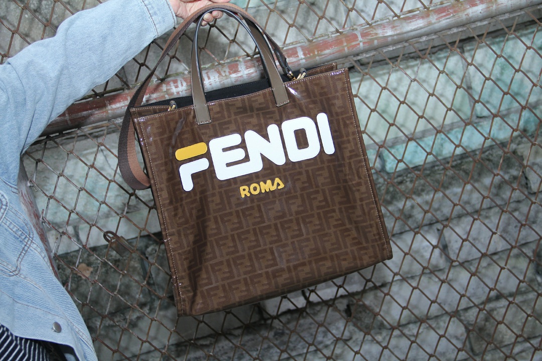 [TOP] FENDI Mania Capsule Series Shopping Bag 39*35*18cm - Brown