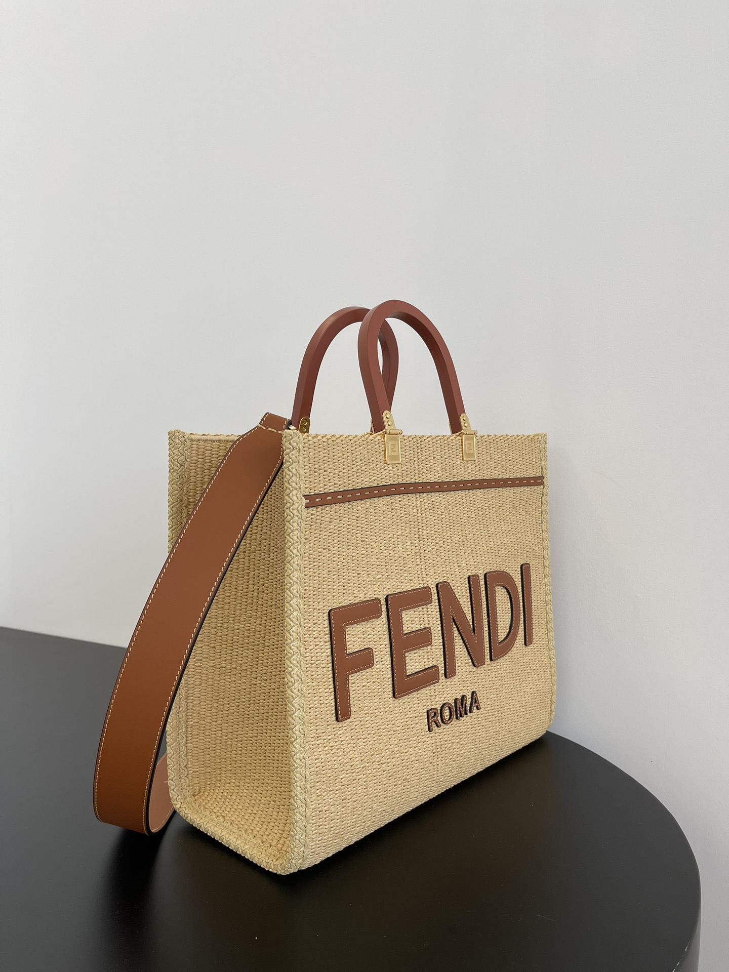 [TOP] FENDI Braid Sunshine Tote Bags 31x17x35cm - Caramel