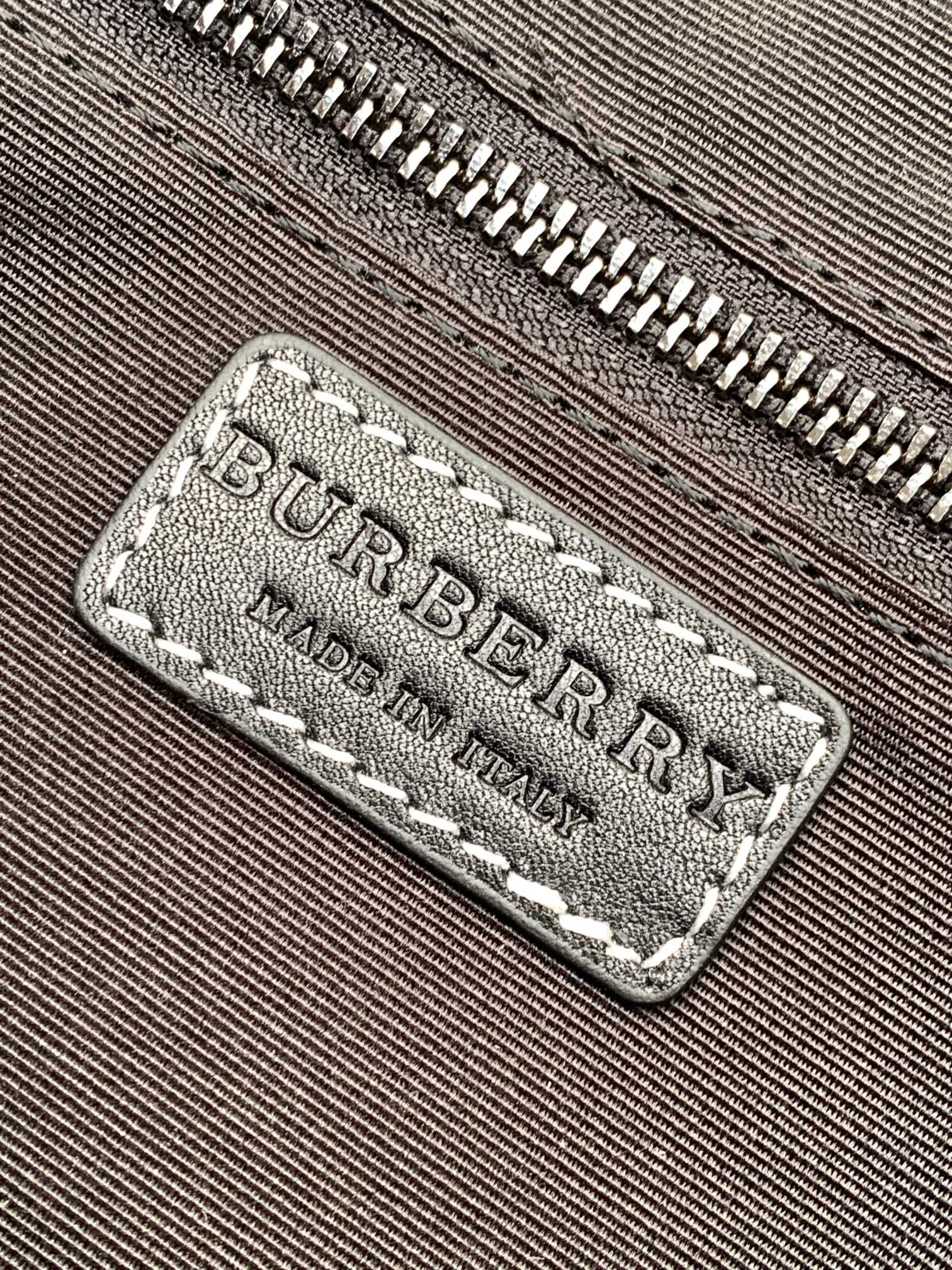 [TOP] BURBERRY Leather Crossbody Bag - 26x21x7CM