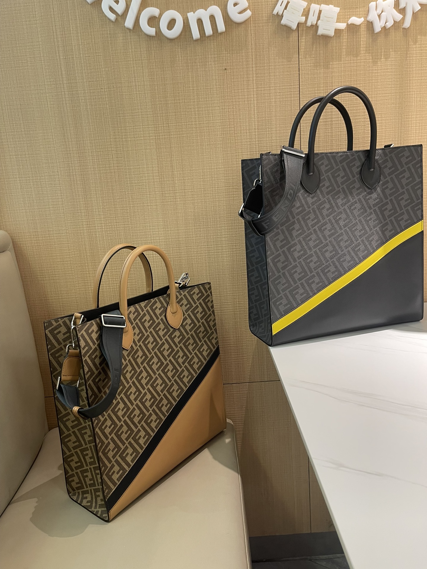 [TOP] FENDI Men's Retro Cowhide Handbag 36×14×38cm - Black/Brown