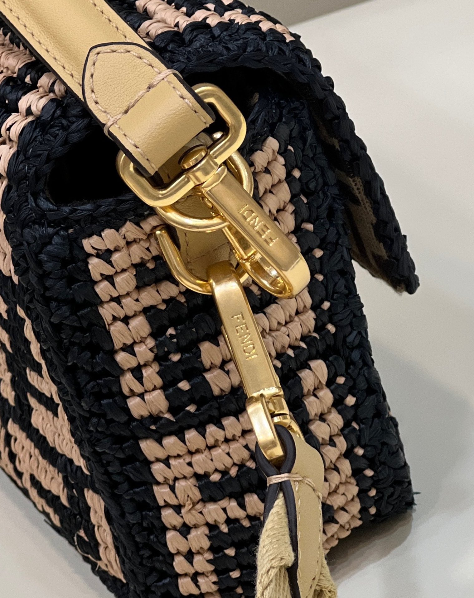 [TOP] Fendi Lafite Woven Baguette Bags - 27cm - GHW