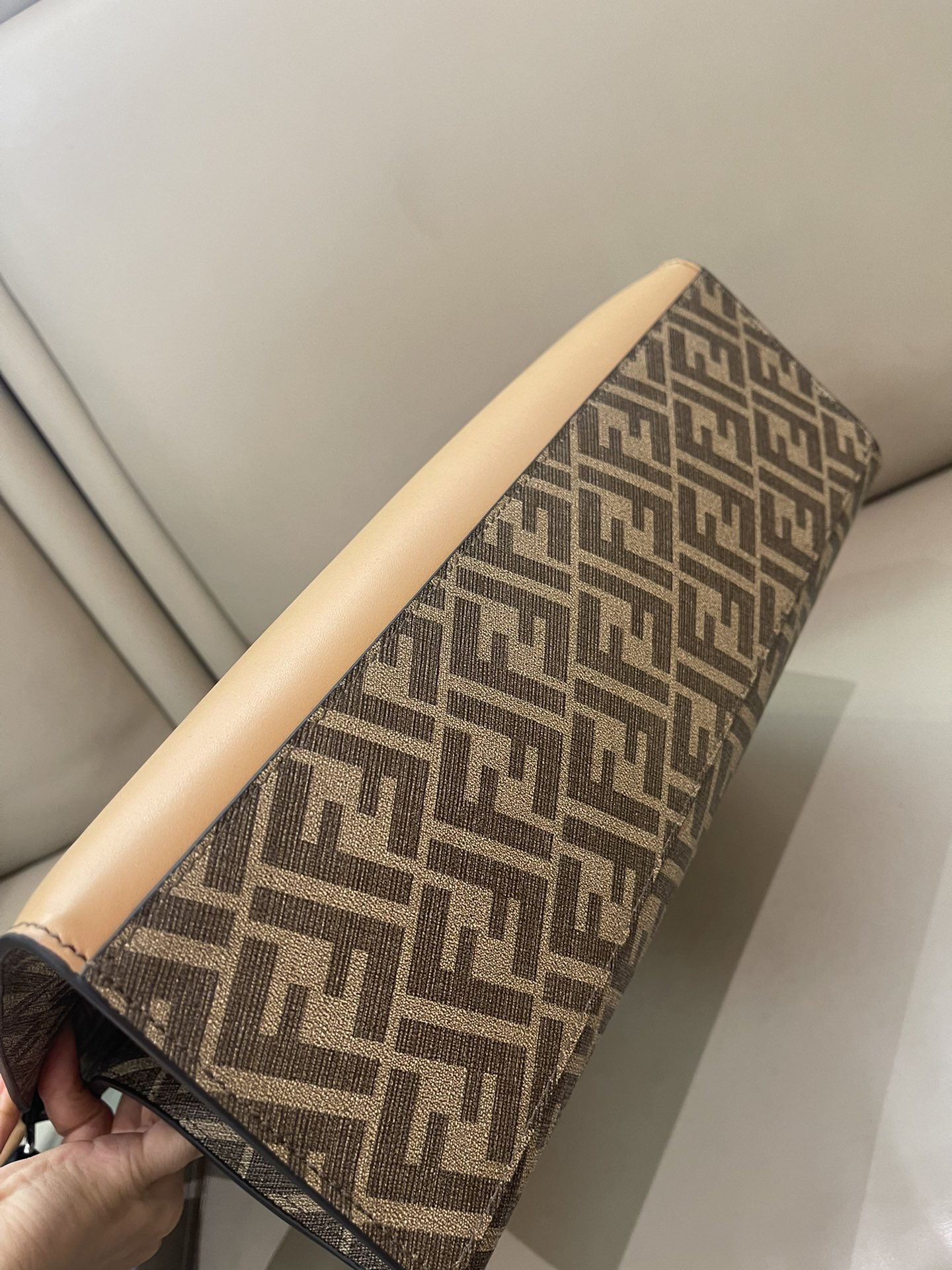 [TOP] FENDI Men's Retro Cowhide Handbag 36×14×38cm - Black/Brown