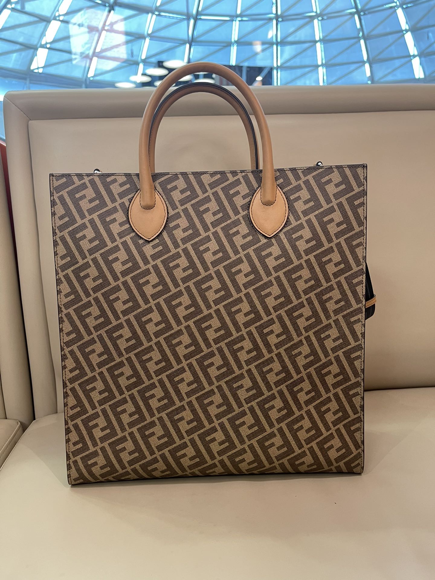 [TOP] FENDI Men's Retro Cowhide Handbag 36×14×38cm - Black/Brown