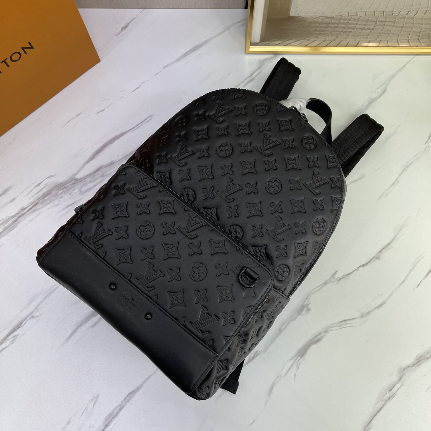 [TOP] Louis Vuitton LV Cowhide Embossed Backpack - 29x38x18CM - Black