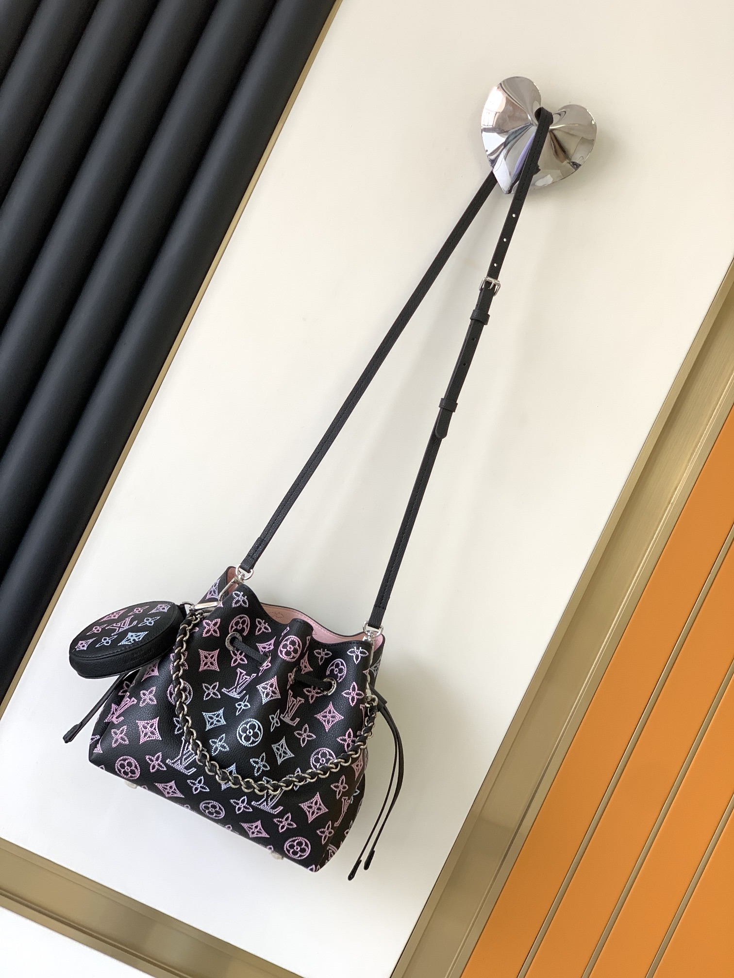 [TOP] Louis Vuitton LV Hollowed Cowhide Bella Bucket Bags - 2 Sizes