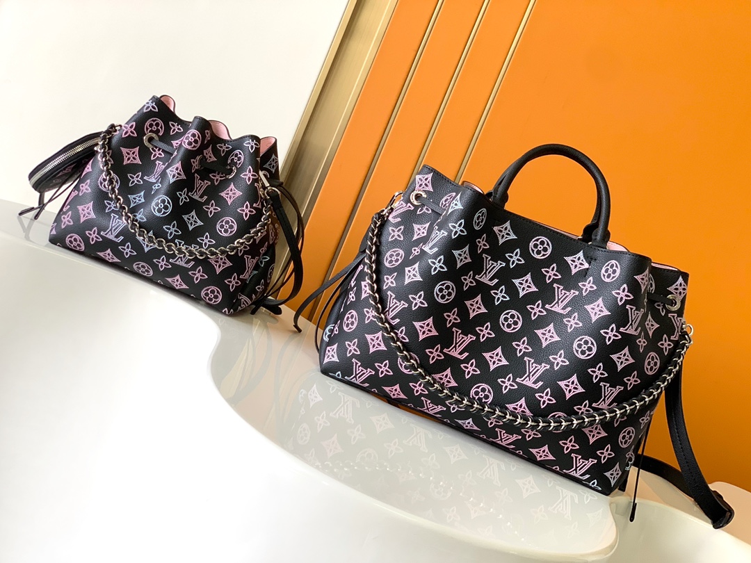 [TOP] Louis Vuitton LV Hollowed Cowhide Bella Bucket Bags - 2 Sizes