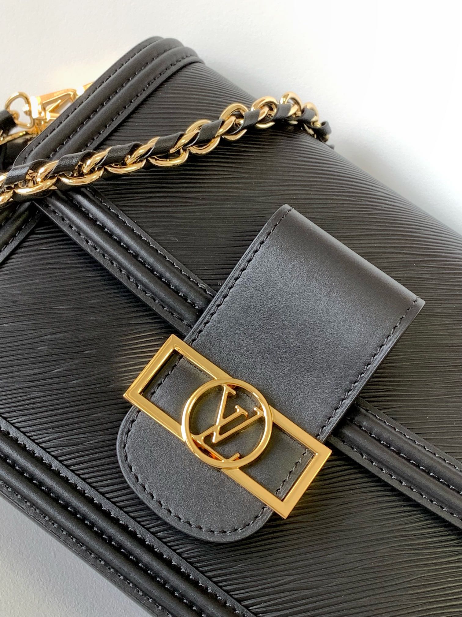 [TOP] Louis Vuitton LV Epi Grain Leather Bags 2 Sizes- Black