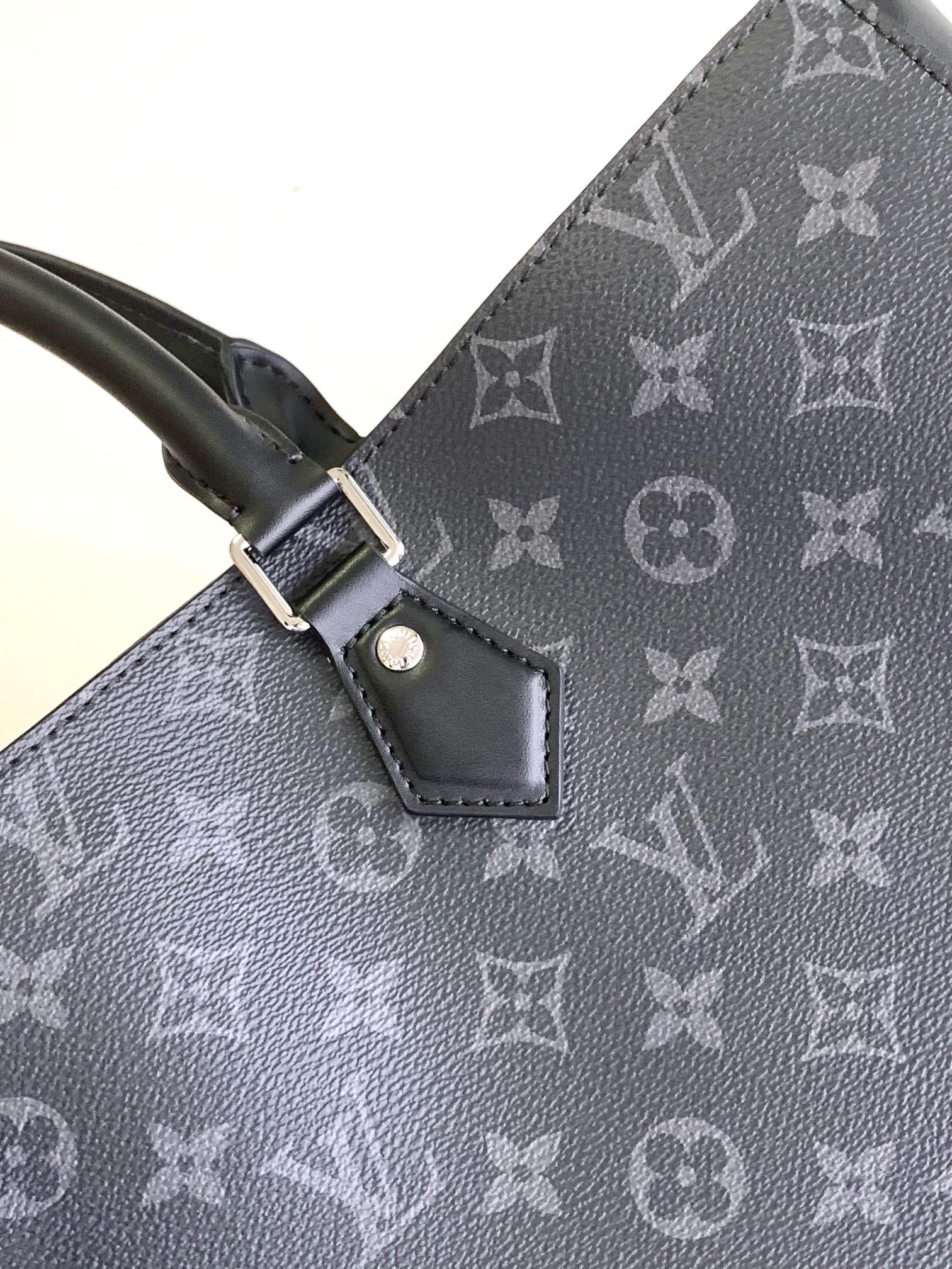 [TOP] Louis Vuitton LV Sac Plat Monogram Eclipse Tote Bag - 34x42x14cm