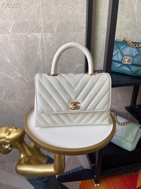 [TOP] CHANEL V-Grid Oil Wax Leather Matching And Oil Wax Leather Handle CoCo Handle Bags 14x24x10cm - Red/White&GHW