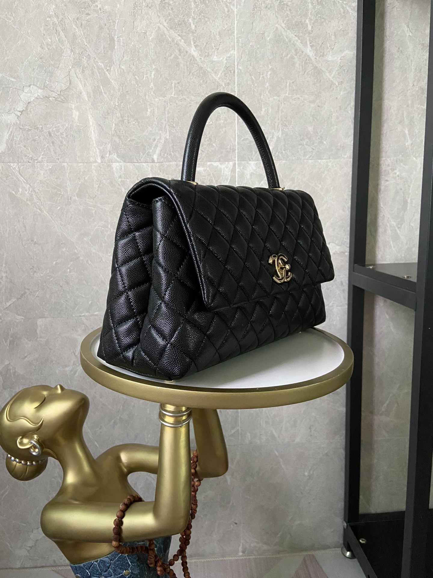 [TOP] CHANEL Particle Embossed Calfskin CoCo Handle Bags 18x29X12CM - Black - GHW