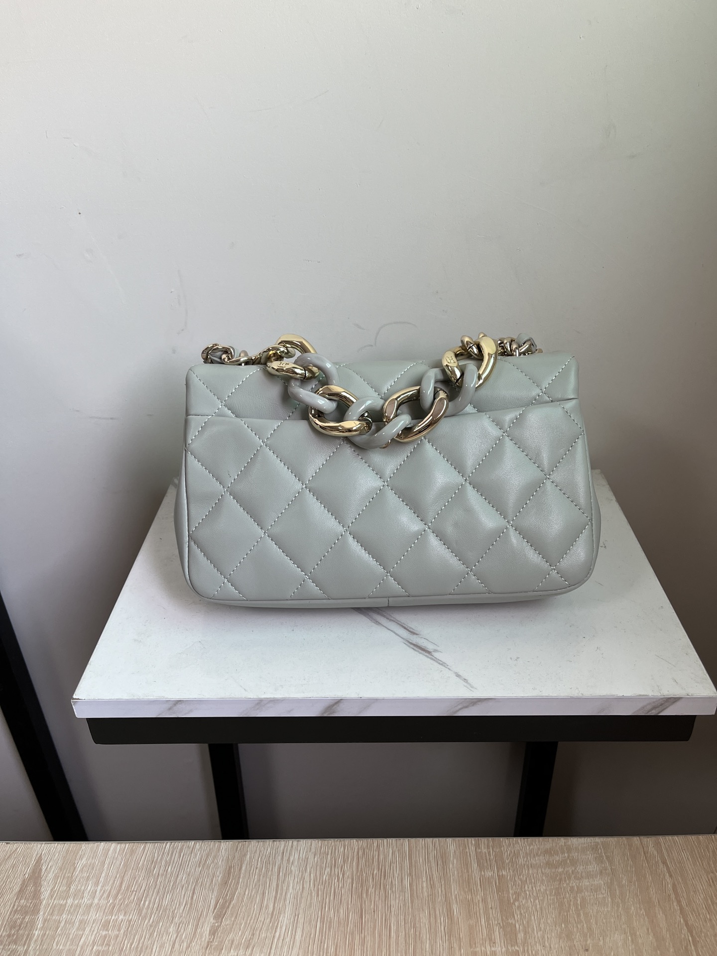 [TOP] CHANEL Classic Lambskin Flab Bag 16*24*6cm - Light Green&SHW