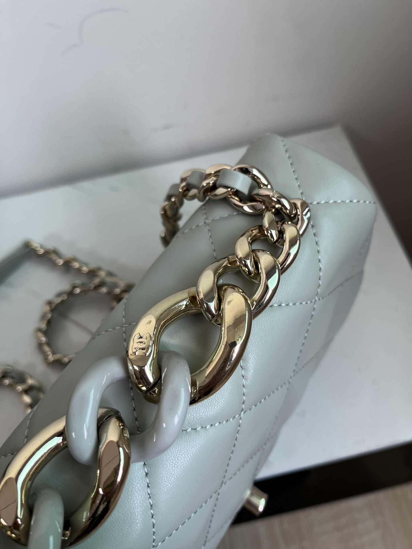 [TOP] CHANEL Classic Lambskin Flab Bag 16*24*6cm - Light Green&SHW