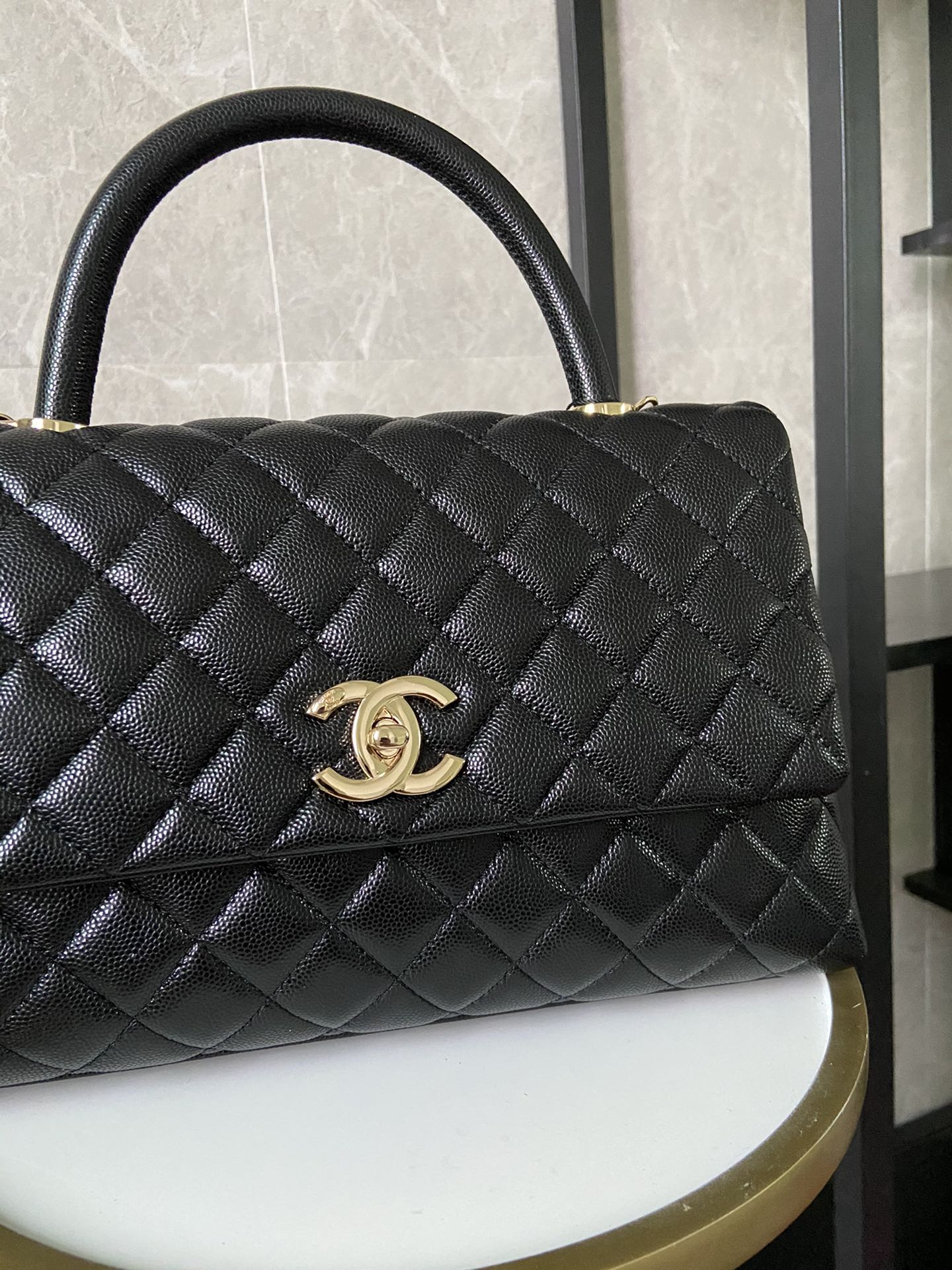 [TOP] CHANEL Particle Embossed Calfskin CoCo Handle Bags 18x29X12CM - Black - GHW