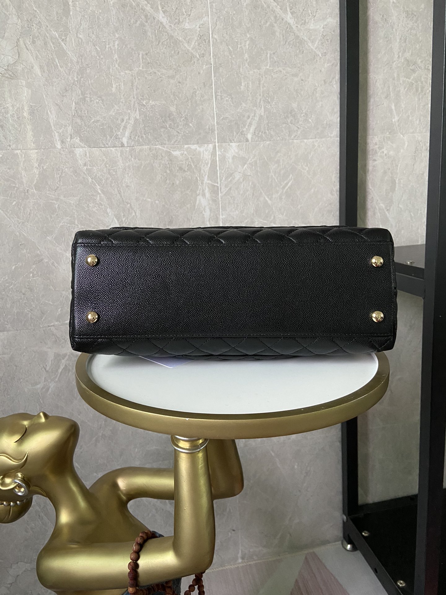 [TOP] CHANEL Particle Embossed Calfskin CoCo Handle Bags 18x29X12CM - Black - GHW