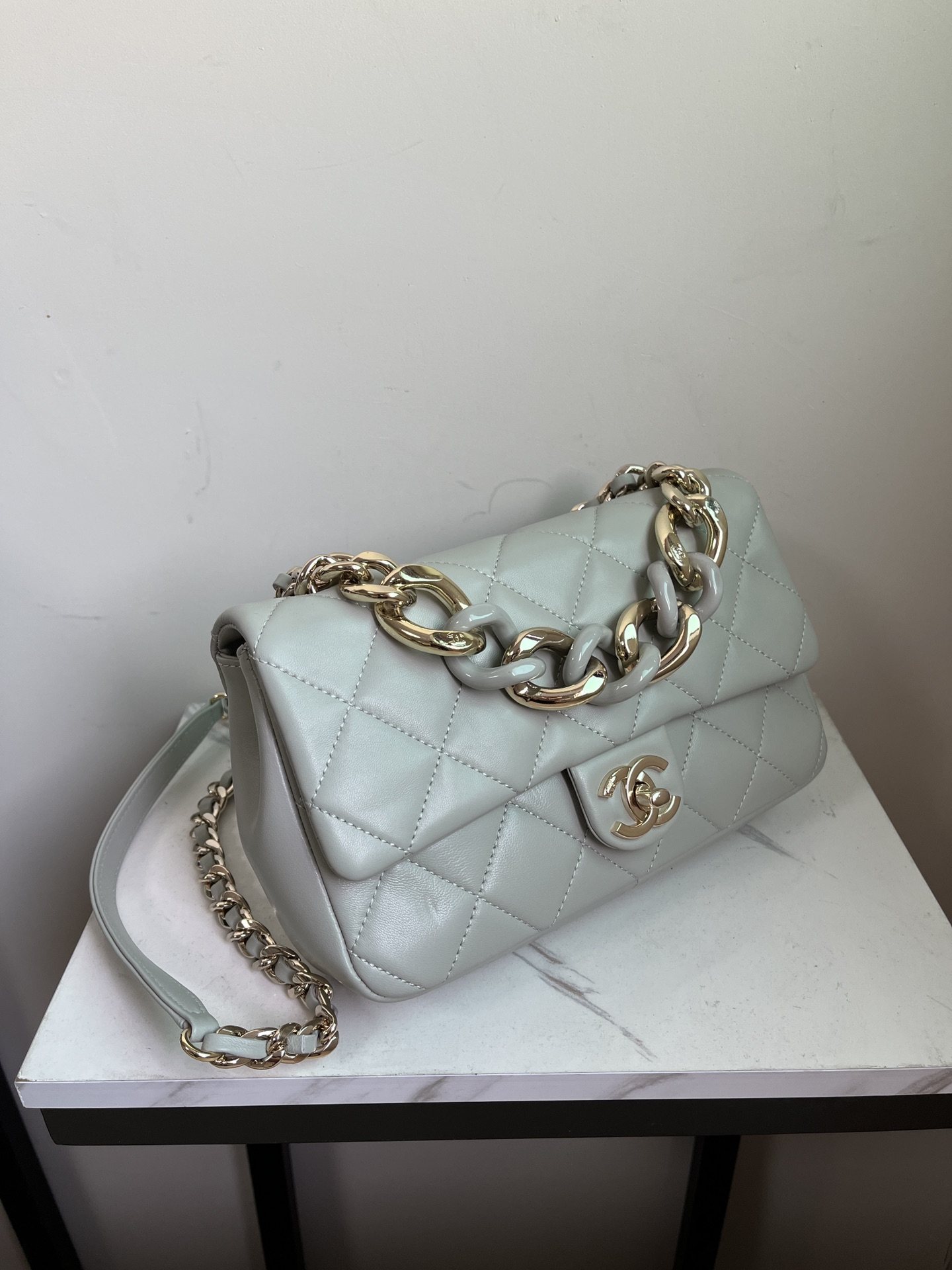 [TOP] CHANEL Classic Lambskin Flab Bag 16*24*6cm - Light Green&SHW