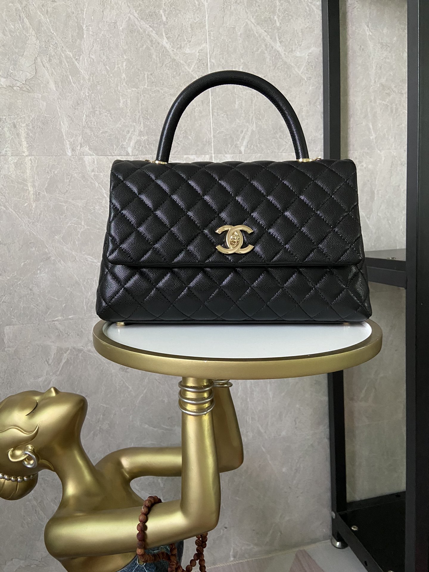 [TOP] CHANEL Particle Embossed Calfskin CoCo Handle Bags 18x29X12CM - Black - GHW