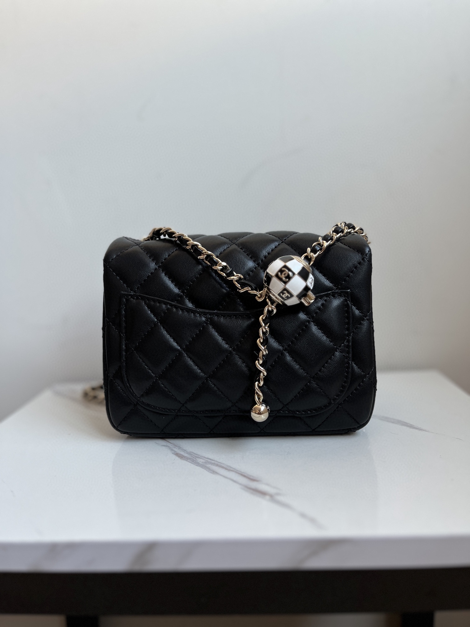 [TOP] CHANEL Lambskin Flap Bag 18×13×7cm - Black&SHW