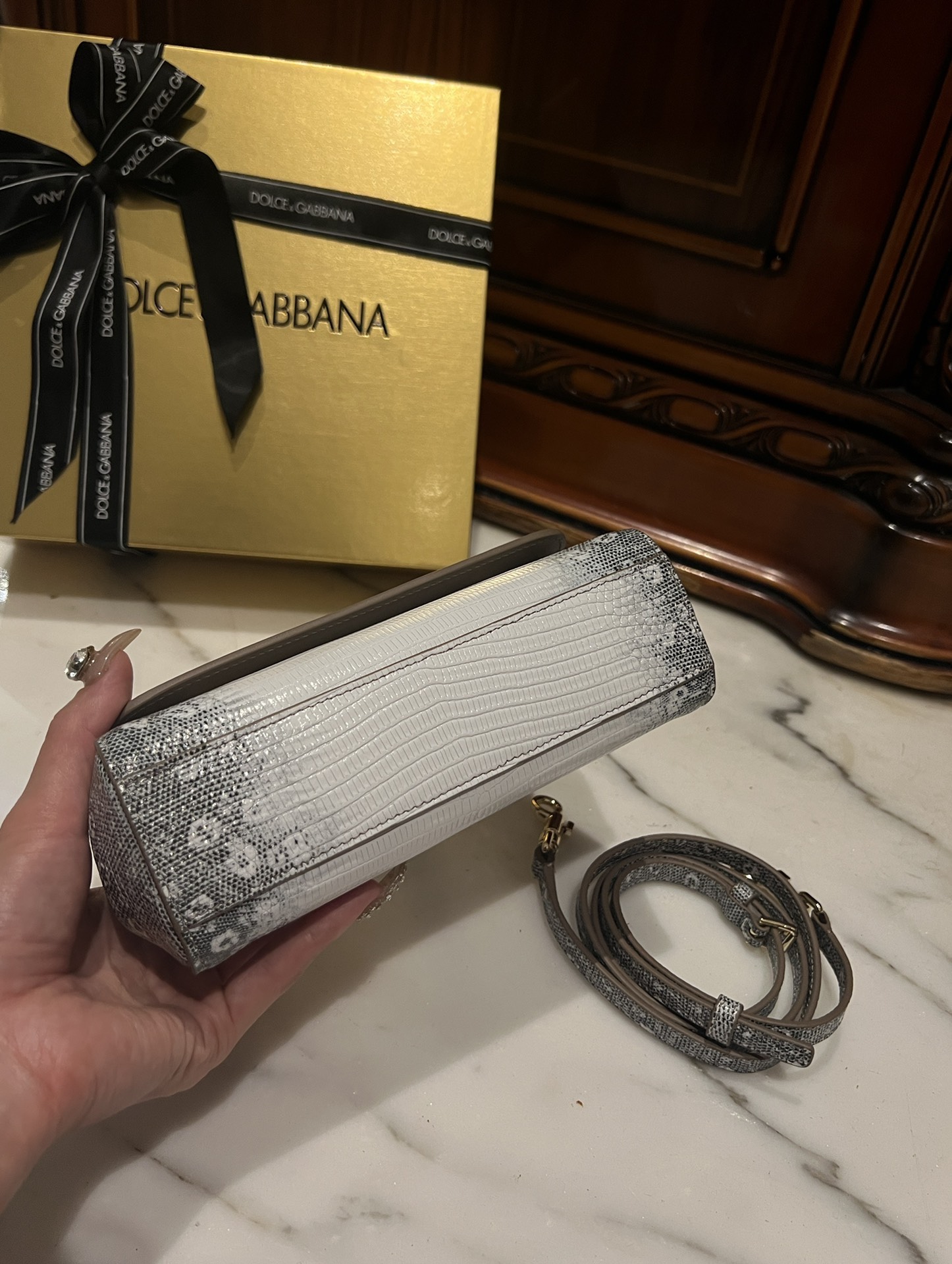 [TOP] Dolce & Gabbana D&G Sicily Bag Cowhide Lizard Pattern 18x11x6cm/20x16x8cm - White