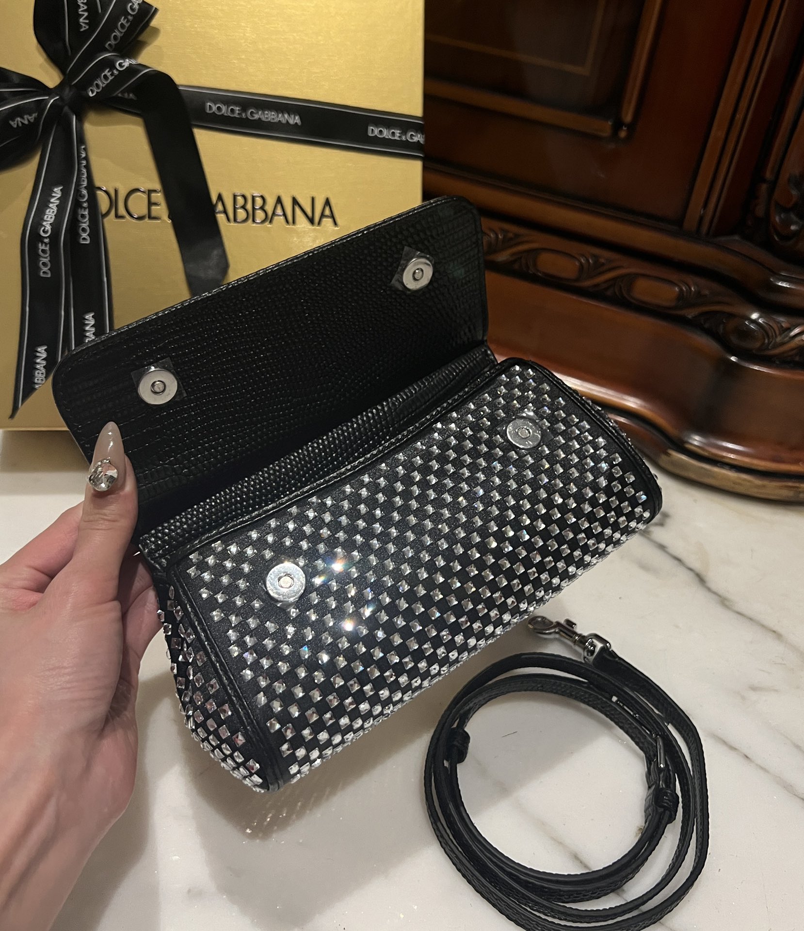 [TOP] Dolce & Gabbana D&G Sicily Bag with Rhinestones 18x11x6cm/20x16x8cm - Black