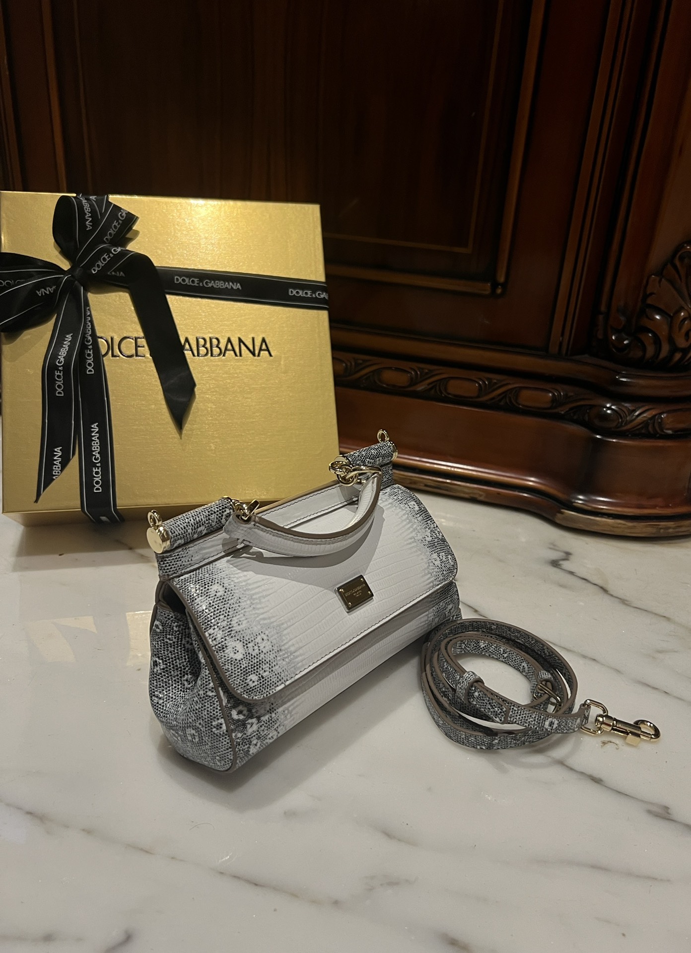 [TOP] Dolce & Gabbana D&G Sicily Bag Cowhide Lizard Pattern 18x11x6cm/20x16x8cm - White