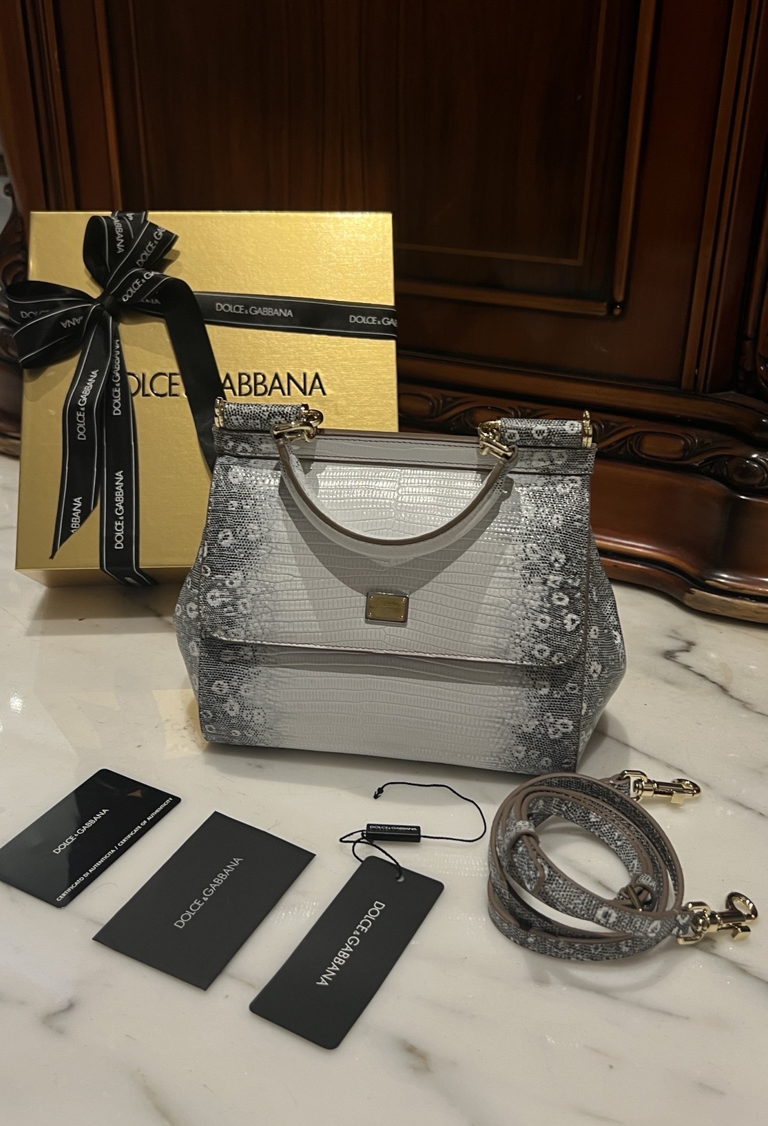 [TOP] Dolce & Gabbana D&G Sicily Bag Cowhide Lizard Pattern 18x11x6cm/20x16x8cm - White