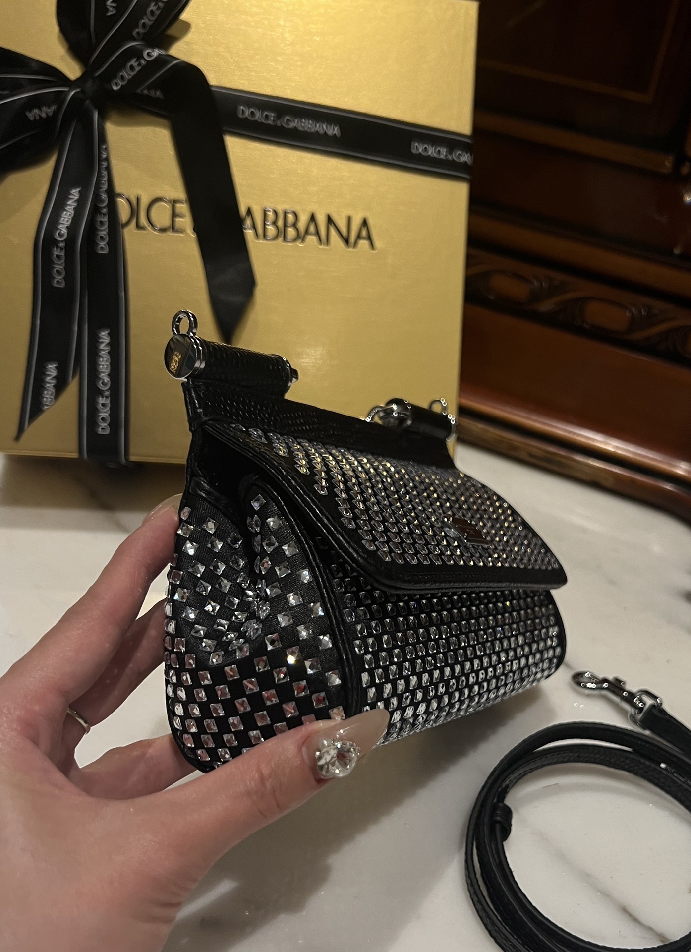 [TOP] Dolce & Gabbana D&G Sicily Bag with Rhinestones 18x11x6cm/20x16x8cm - Black