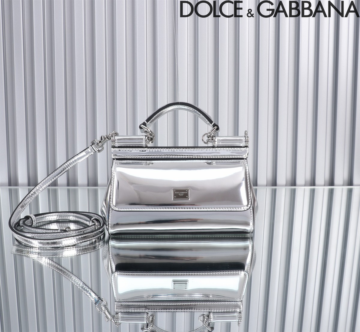 [TOP] Dolce & Gabbana D&G Polished Calfskin Sicily Bag Small 19x13x6/20x16x8cm - Gold / Silver